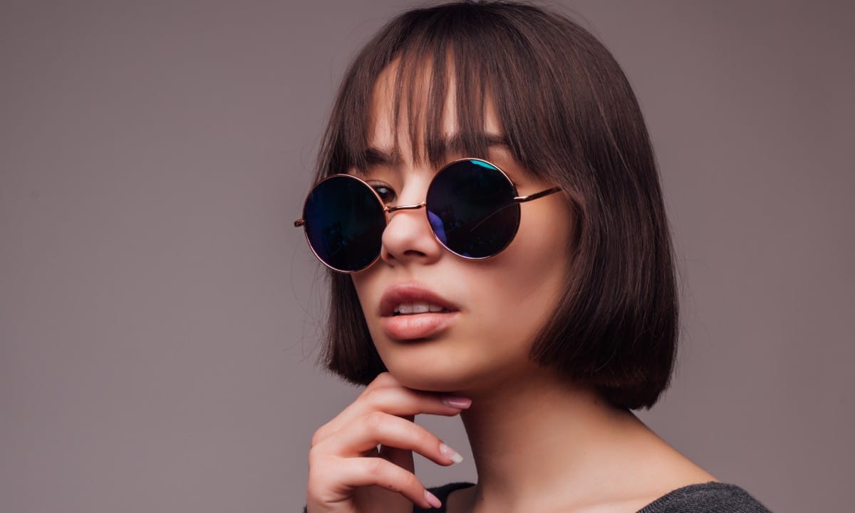 Kacamata hitam bulat